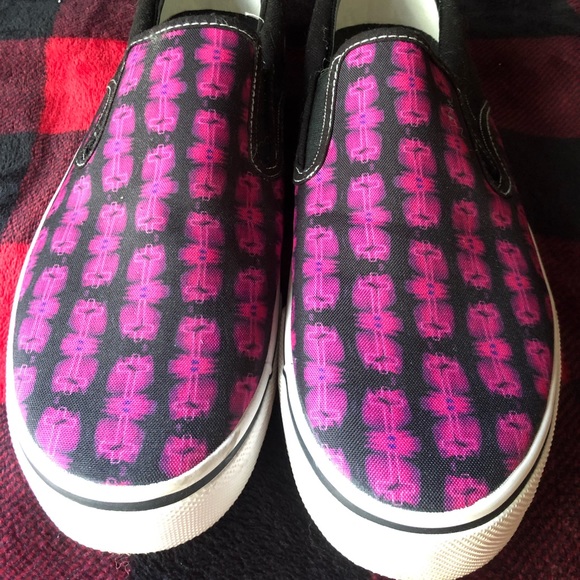 superradical slip ons
